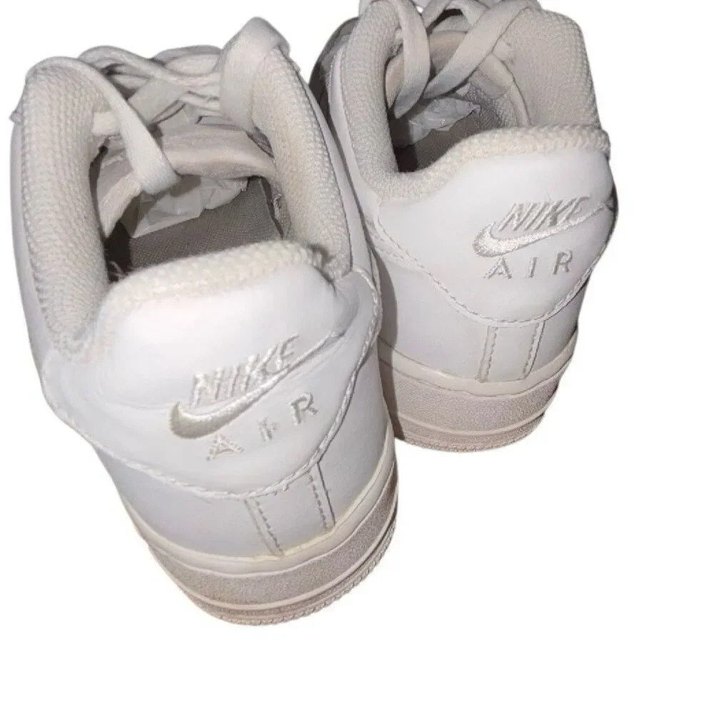 Nike Air Force 1 White Leather Solid Low Top Lace-Up Sneakers size 5.5Y